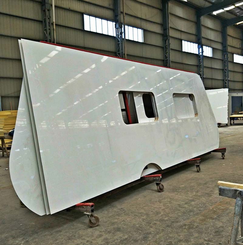 Shiny Fiberglass Composite for Trailer